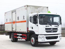 东风D9易燃气体厢式车