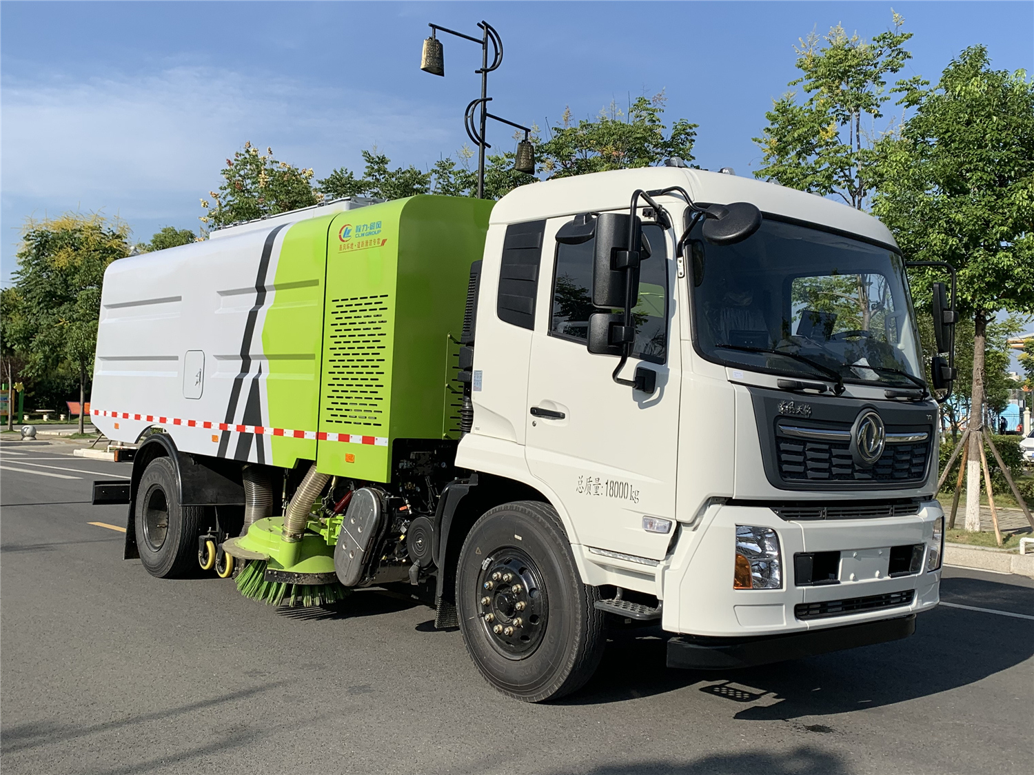 国六东风天锦干湿两用扫路车